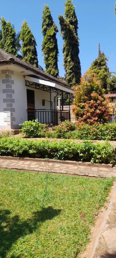 Aivilo Home Entebbe Dış mekan fotoğraf