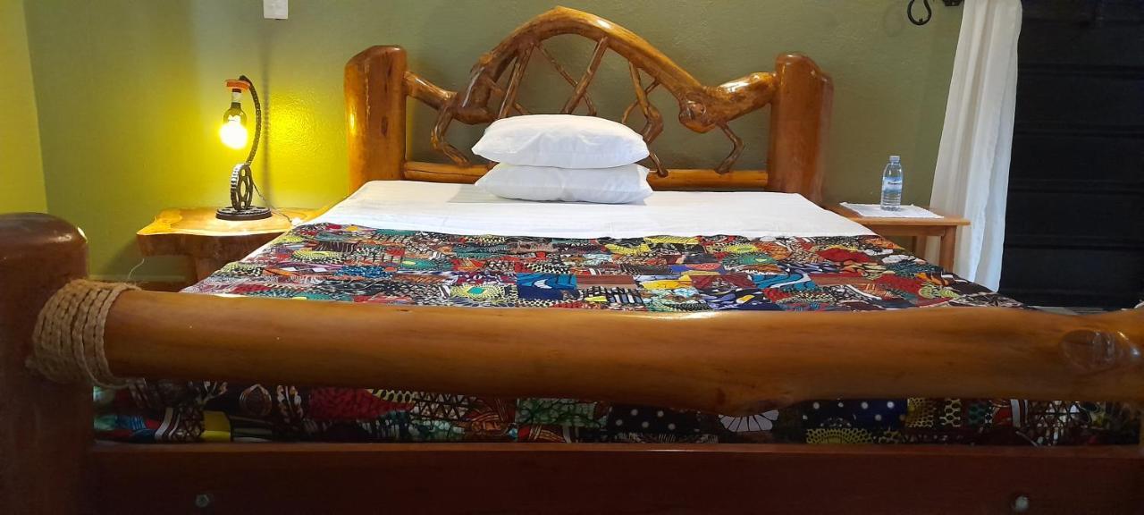 Aivilo Home Entebbe Dış mekan fotoğraf