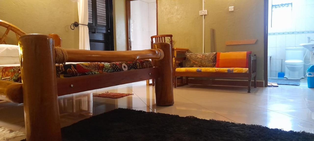 Aivilo Home Entebbe Dış mekan fotoğraf