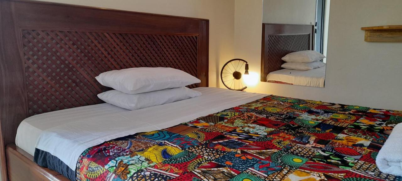 Aivilo Home Entebbe Dış mekan fotoğraf