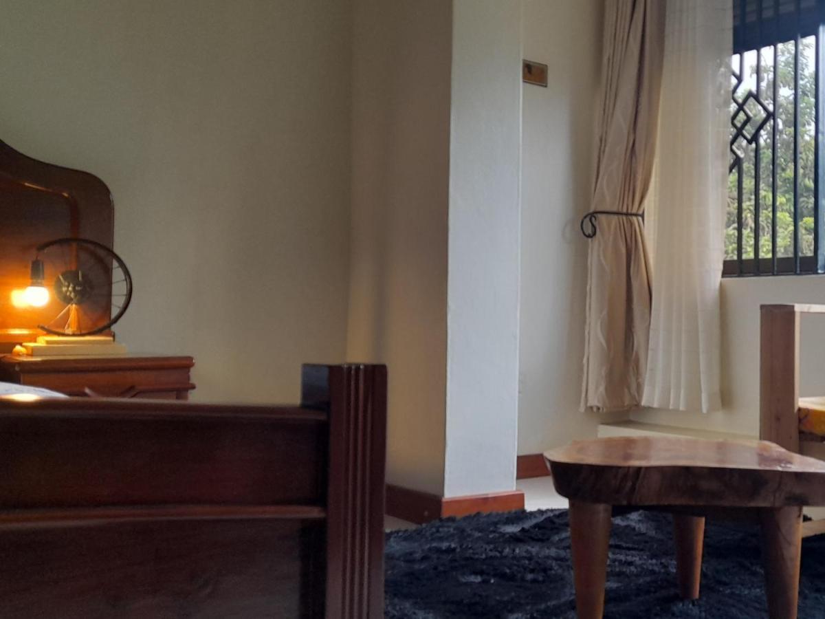 Aivilo Home Entebbe Dış mekan fotoğraf